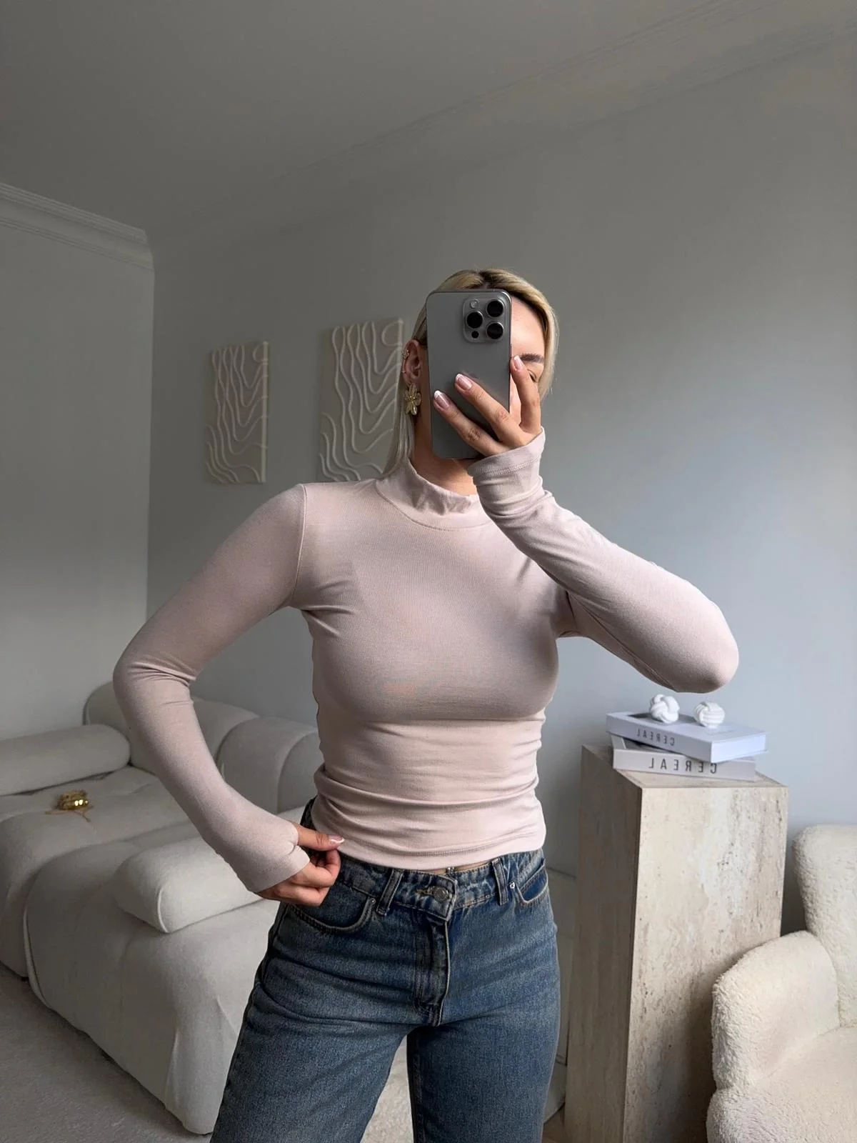 Parmak Geçmeli Premium Kumaş Bluz -BEJ