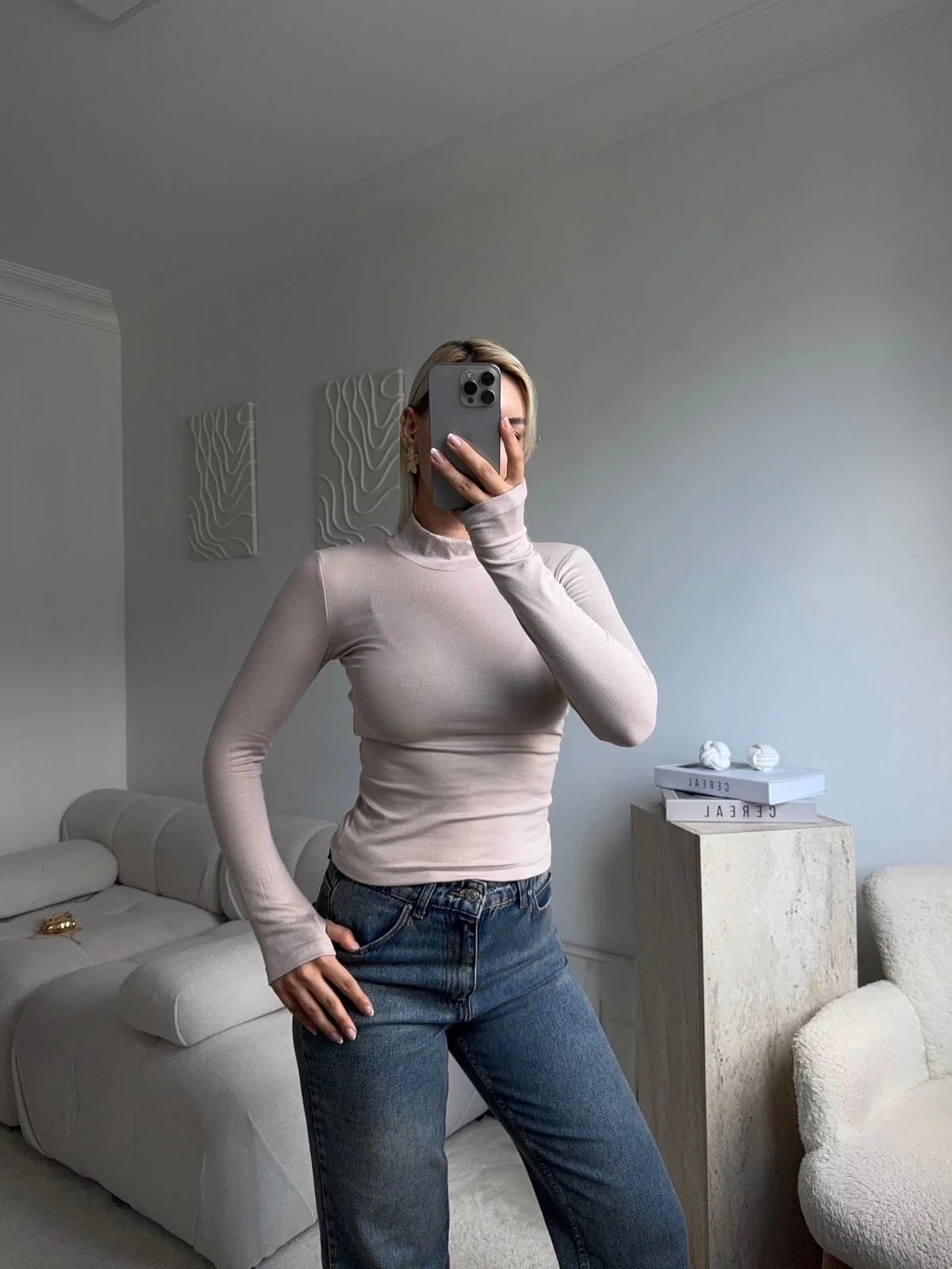 Parmak Geçmeli Premium Kumaş Bluz -BEJ