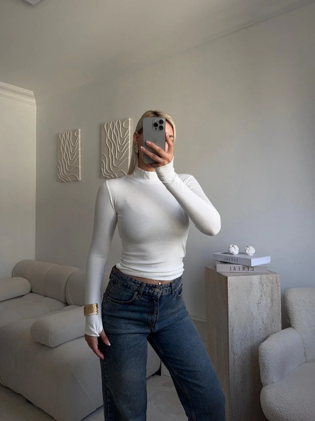 Parmak Geçmeli Premium Kumaş Bluz -BEYAZ