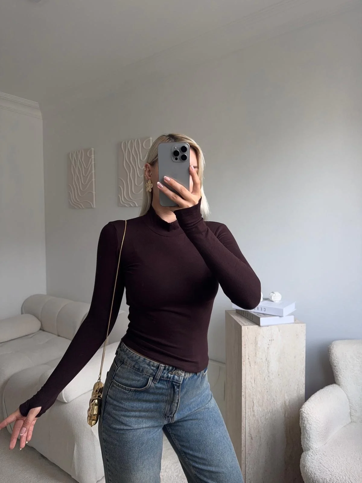 Parmak Geçmeli Premium Kumaş Bluz -KAHVE