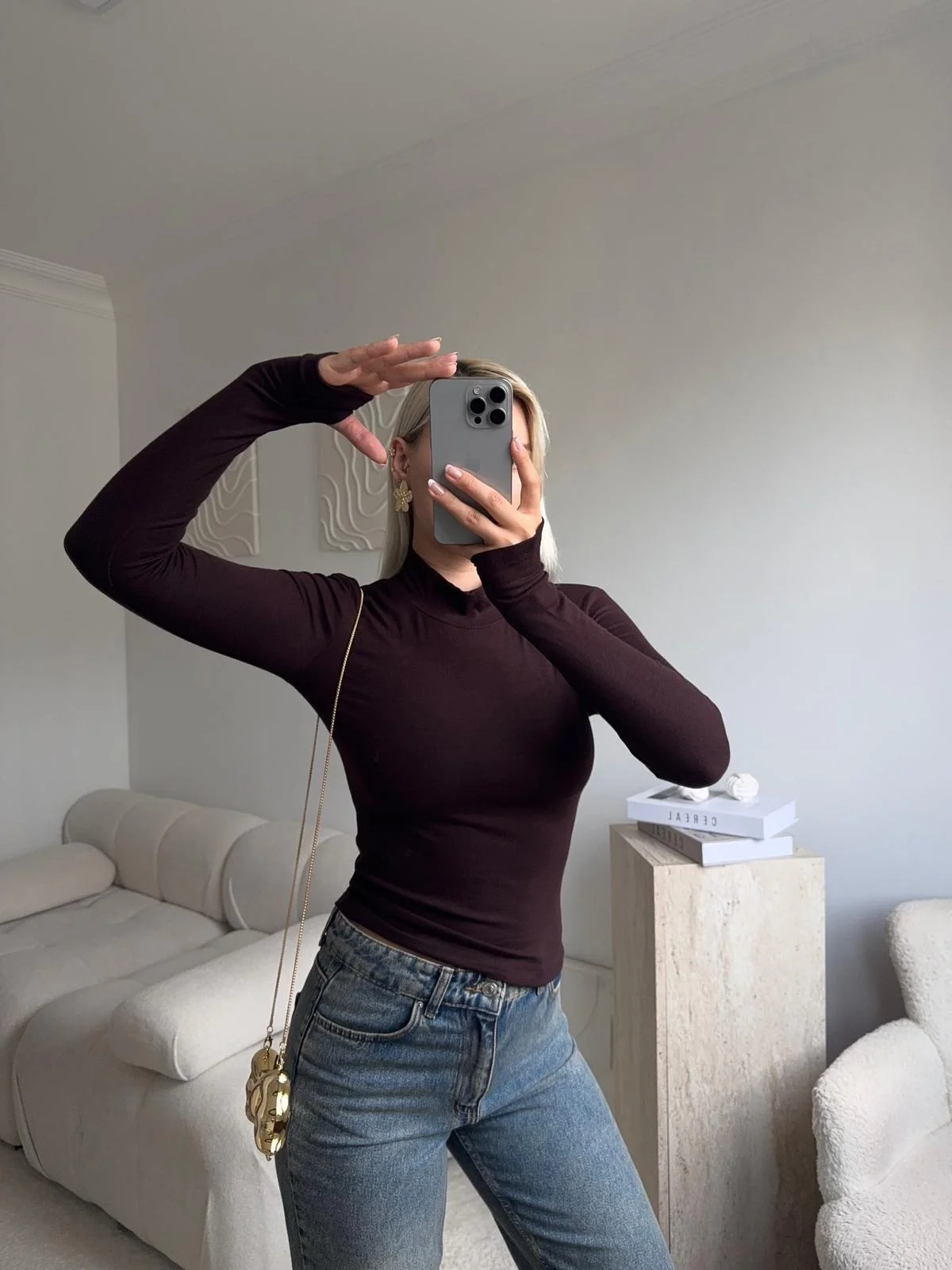 Parmak Geçmeli Premium Kumaş Bluz -KAHVE