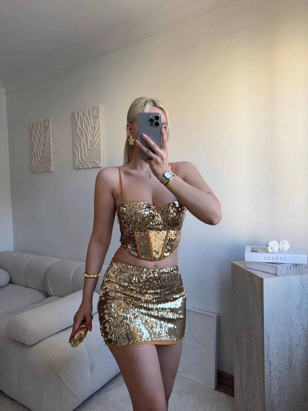 Payetli Askılı Büstiyer ve Mini Etek Takımı - GOLD