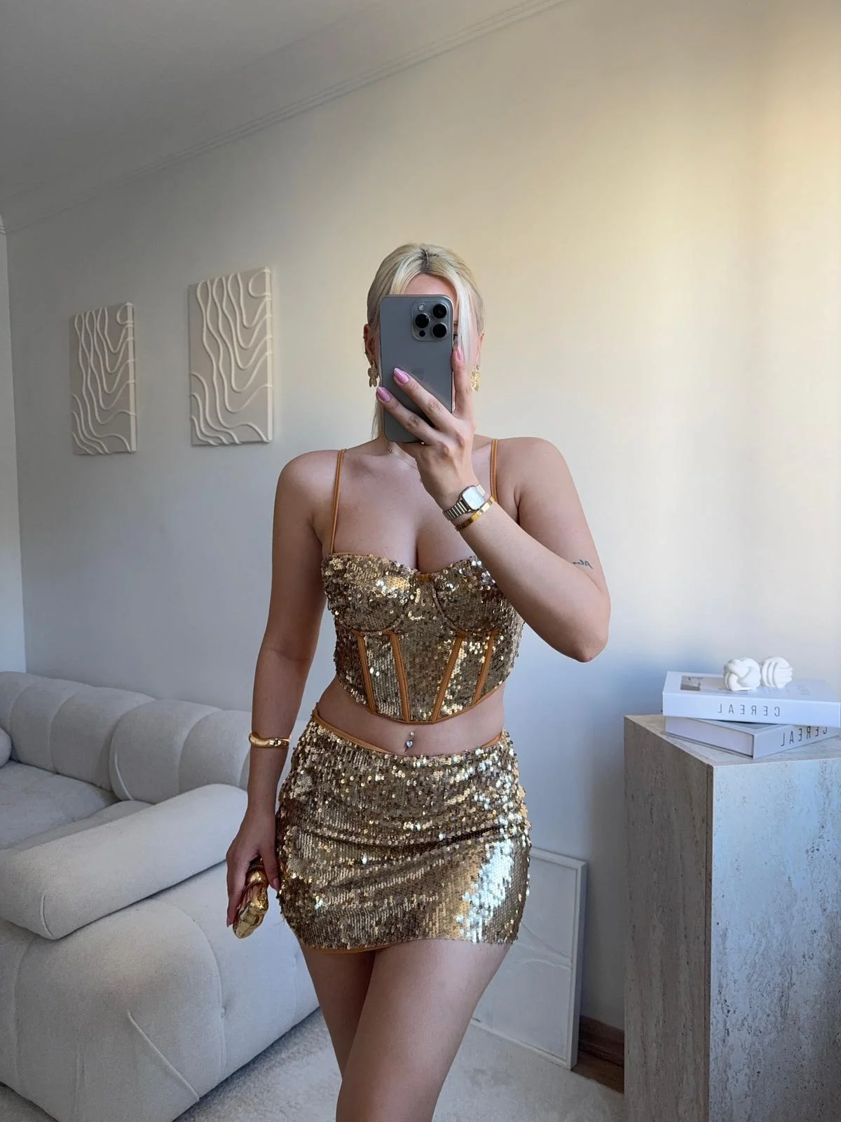 Payetli Askılı Büstiyer ve Mini Etek Takımı - GOLD