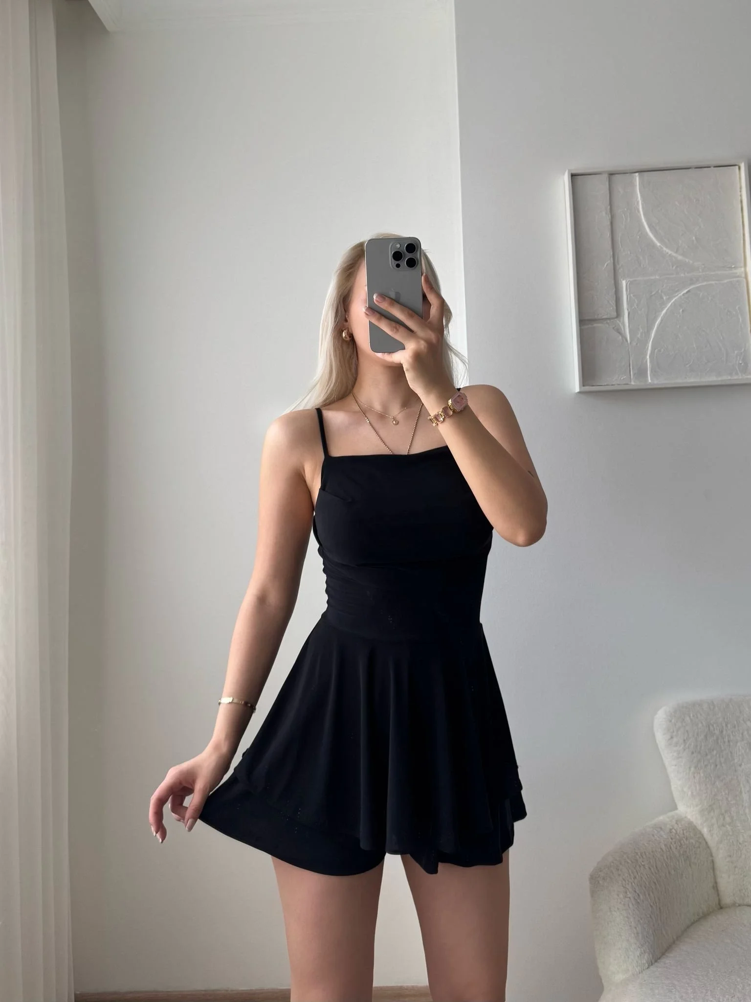 Sırt Dekolte Askılı Şortlu Elbise-SİYAH