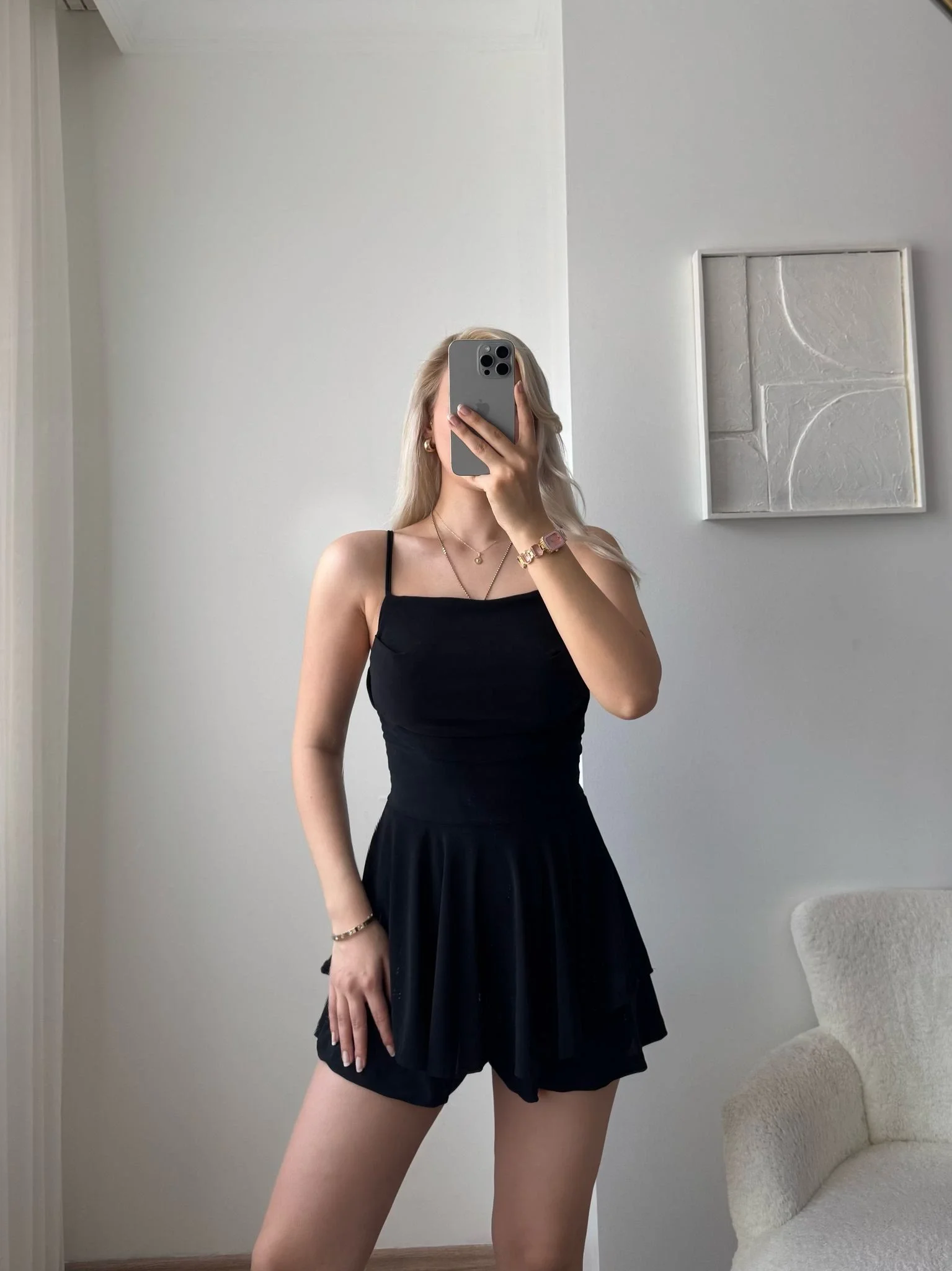 Sırt Dekolte Askılı Şortlu Elbise-SİYAH