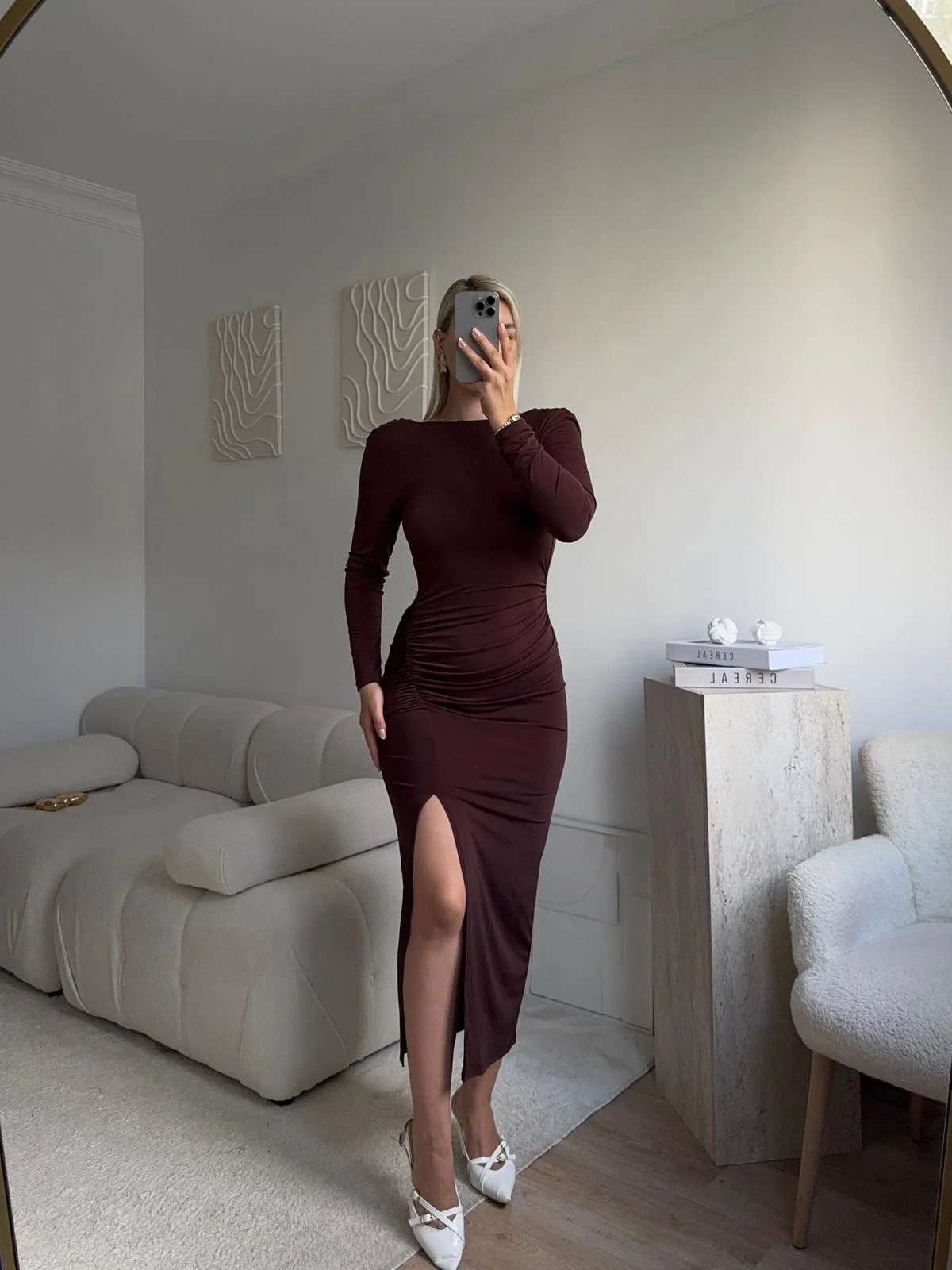 Sırt Dekolte Derin Yırtmaç Elbise - KAHVE