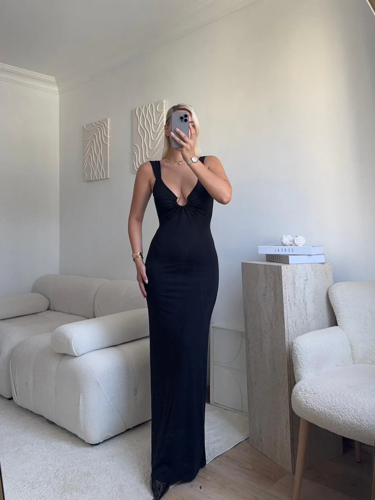 Sırt Dekolte Halka Detay Elbise - SİYAH