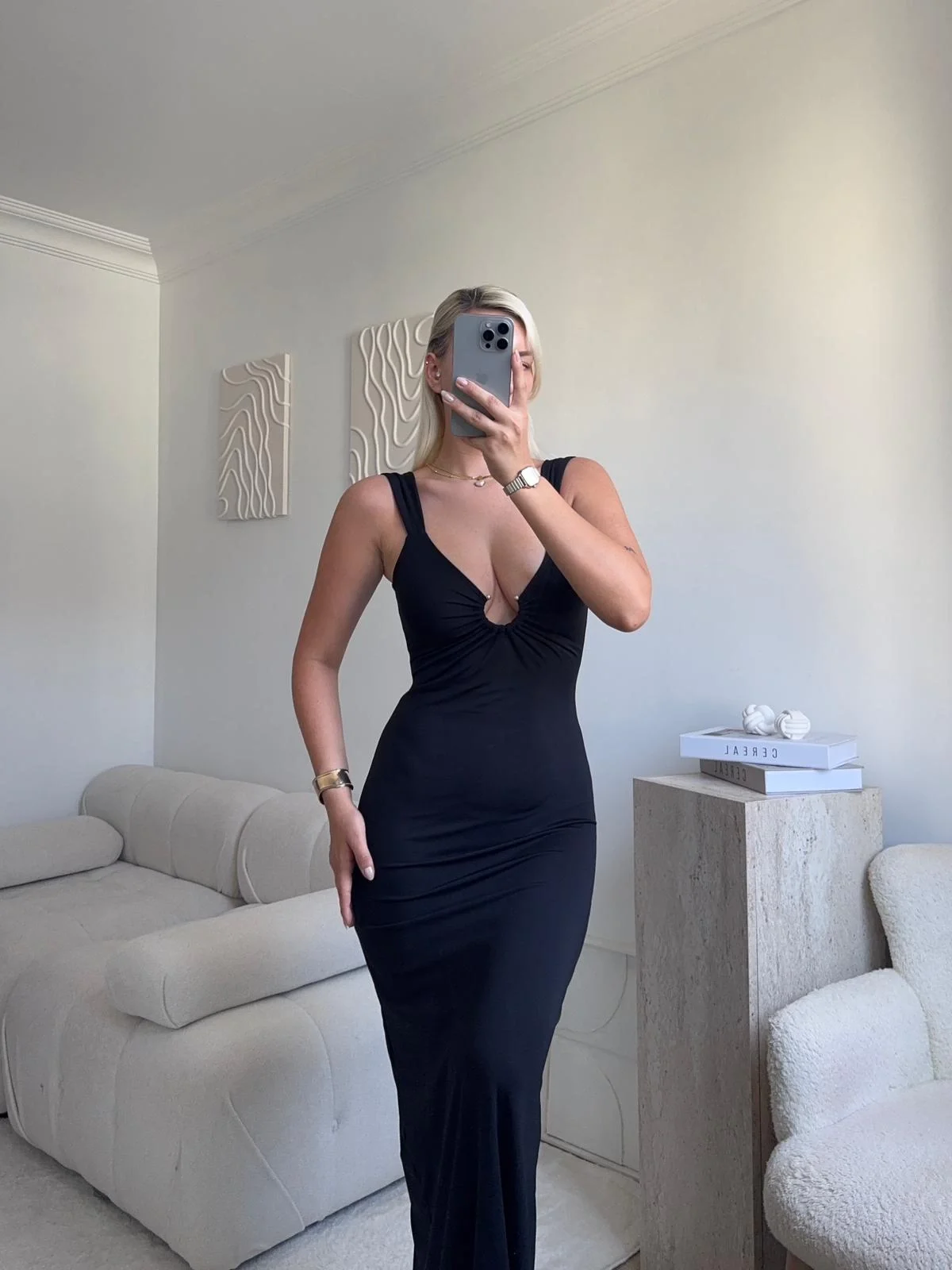 Sırt Dekolte Halka Detay Elbise - SİYAH