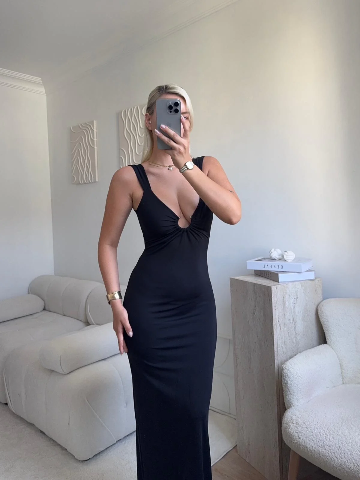 Sırt Dekolte Halka Detay Elbise - SİYAH