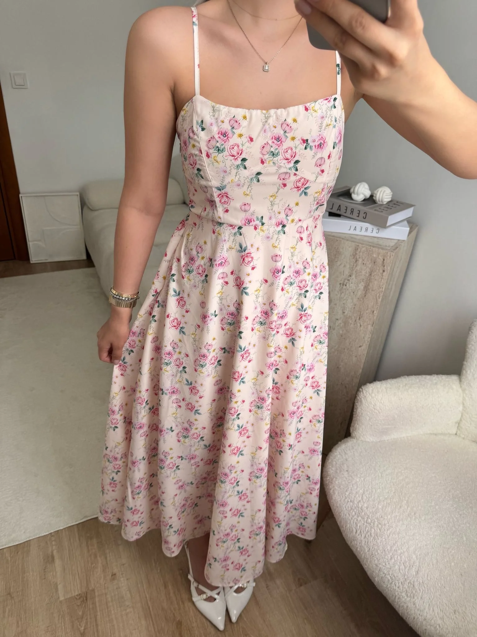 Smock Sırt Detaylı Çiçekli Elbise - AÇIK PUDRA