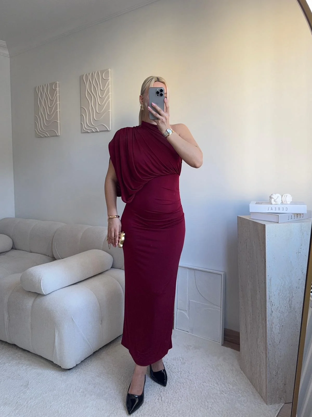 Tek Omuz Drapeli Vücuda Oturan Midi Elbise - BORDO