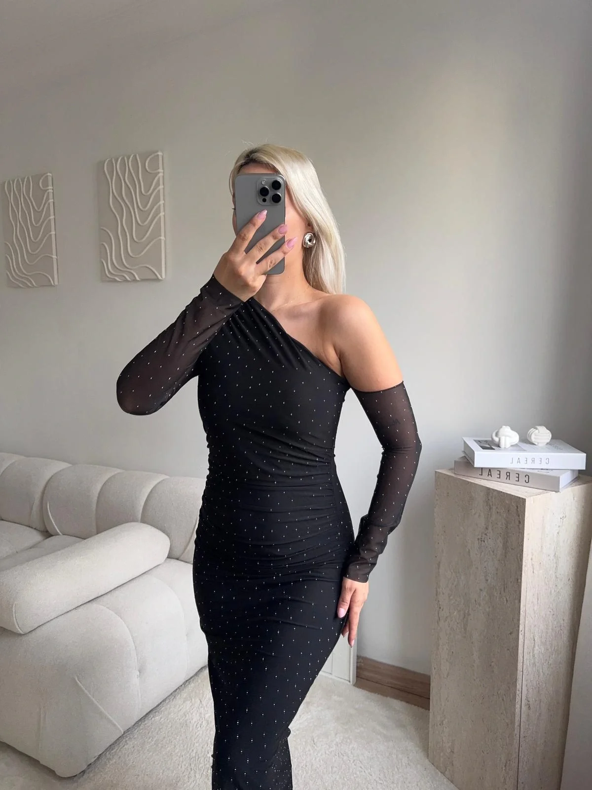 Tek Omuz Kol Tül Taşlı Elbise - SİYAH