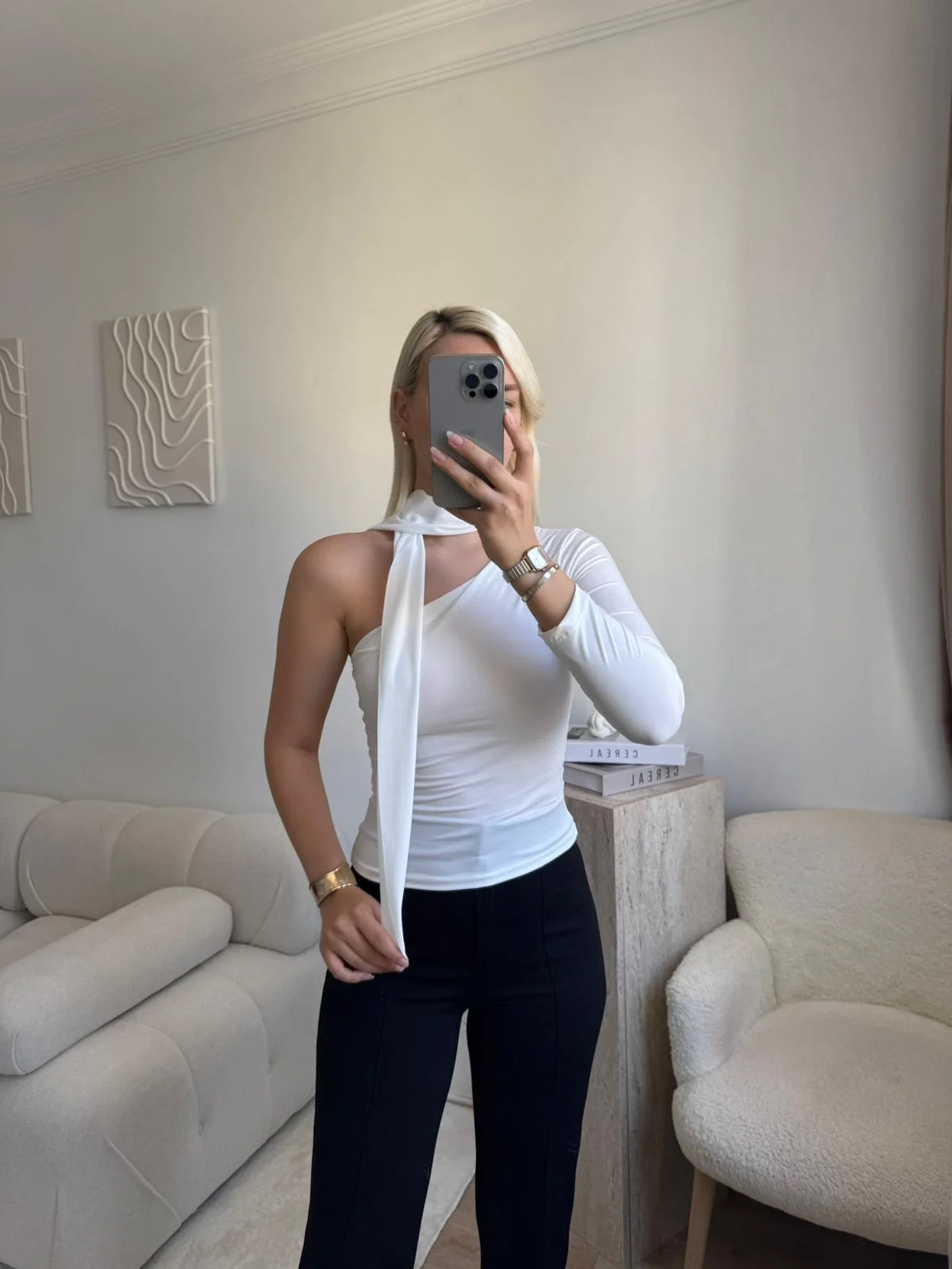 Tek Omuz Şal Detaylı Bluz - BEYAZ