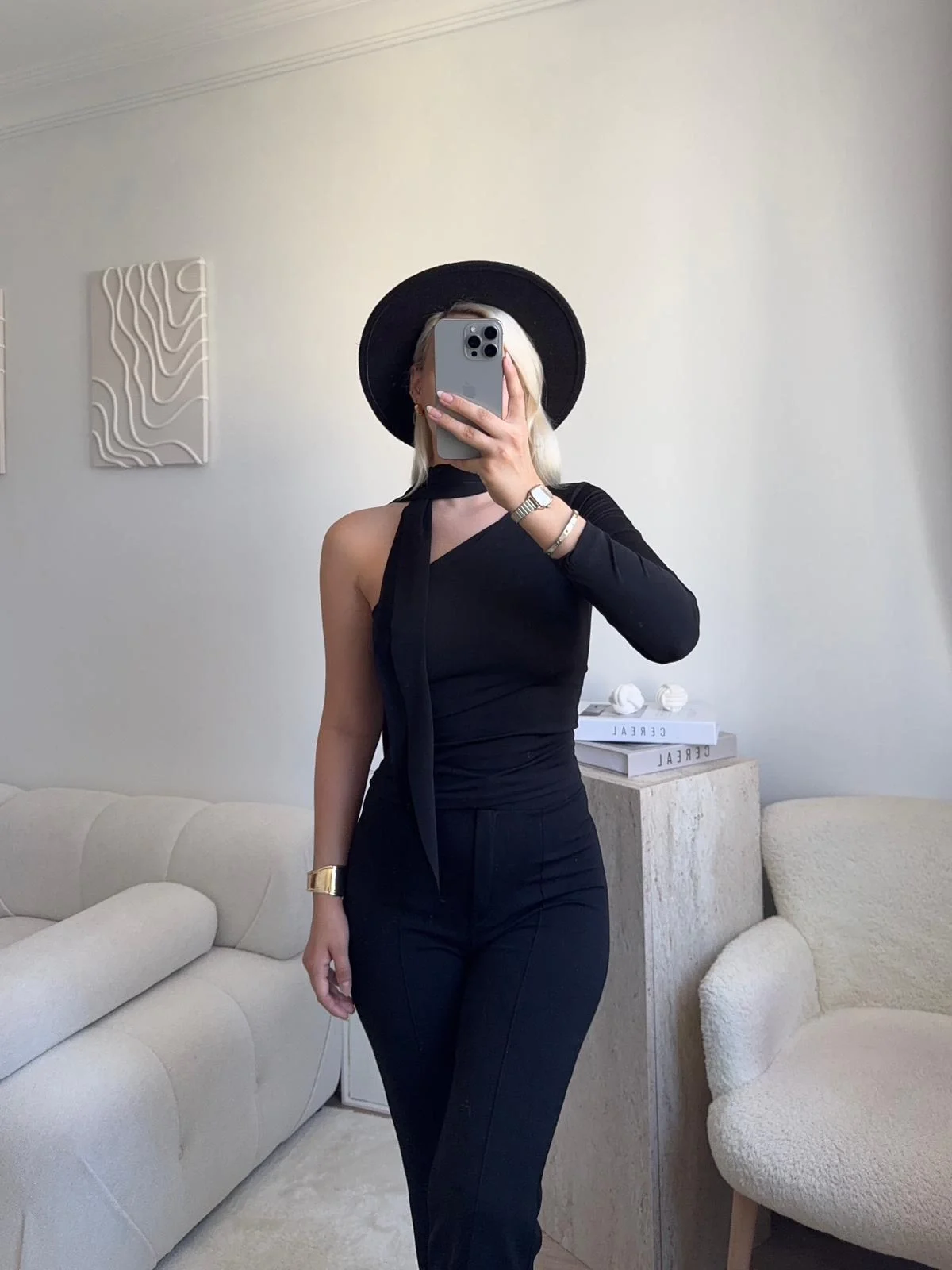 Tek Omuz Şal Detaylı Bluz - SİYAH