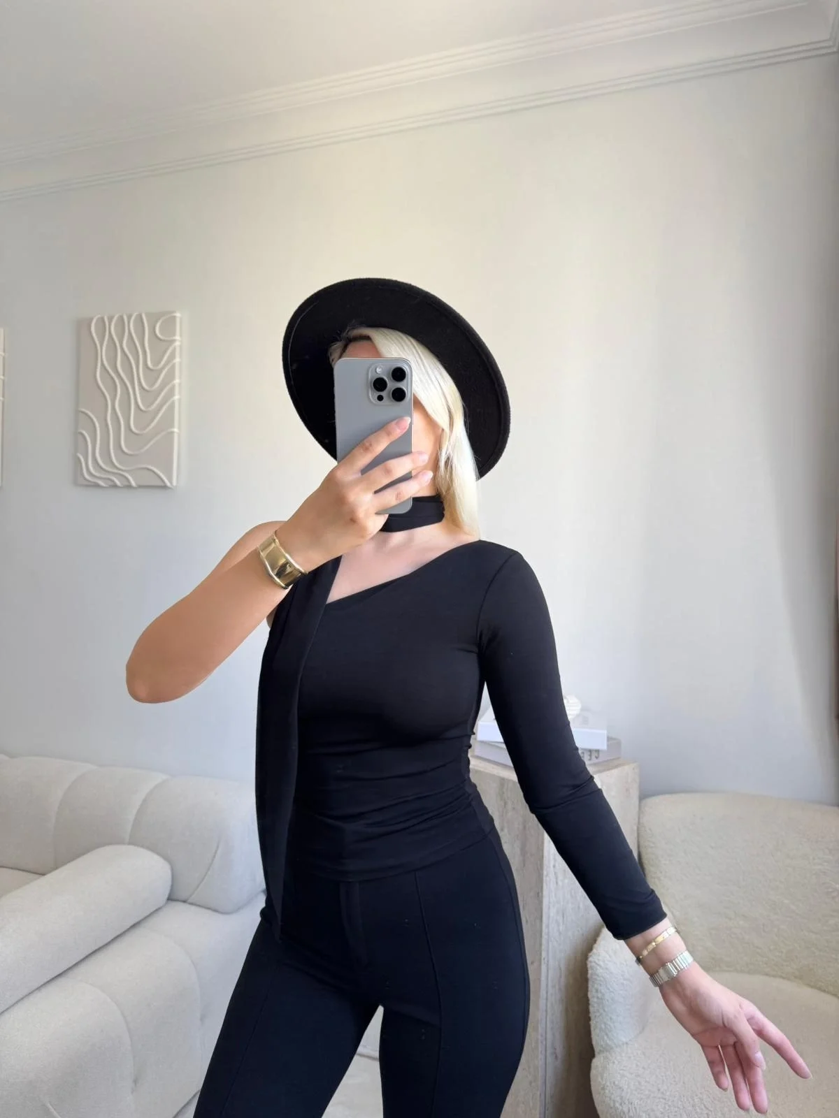 Tek Omuz Şal Detaylı Bluz - SİYAH