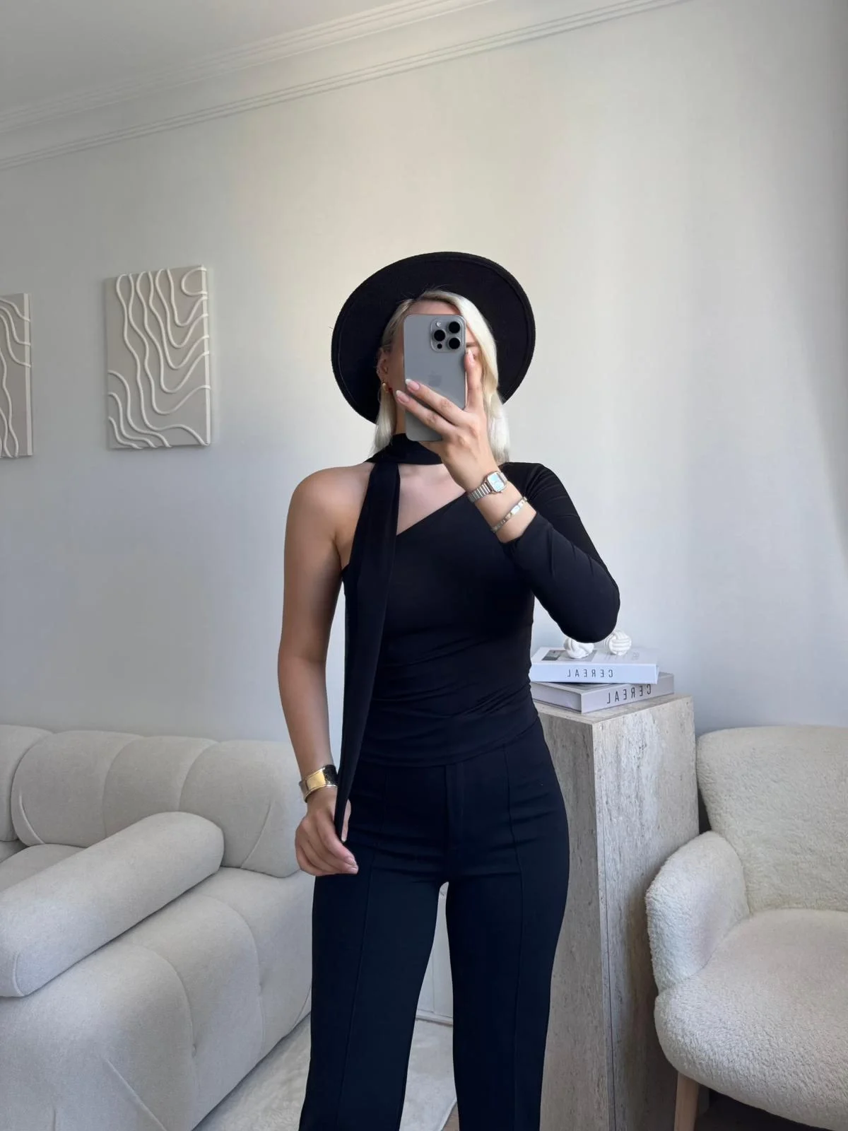 Tek Omuz Şal Detaylı Bluz - SİYAH