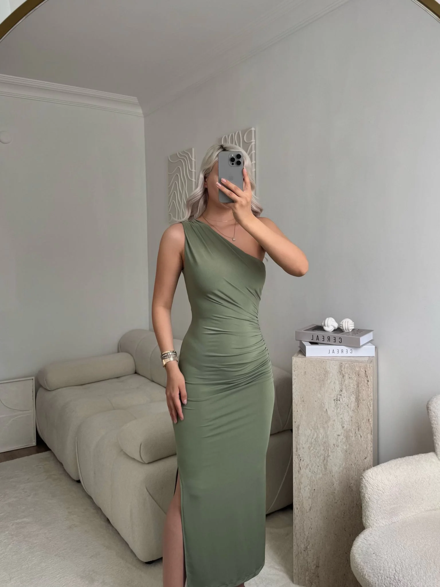 Tek Omuz Zeytin Yeşili Midi Elbise