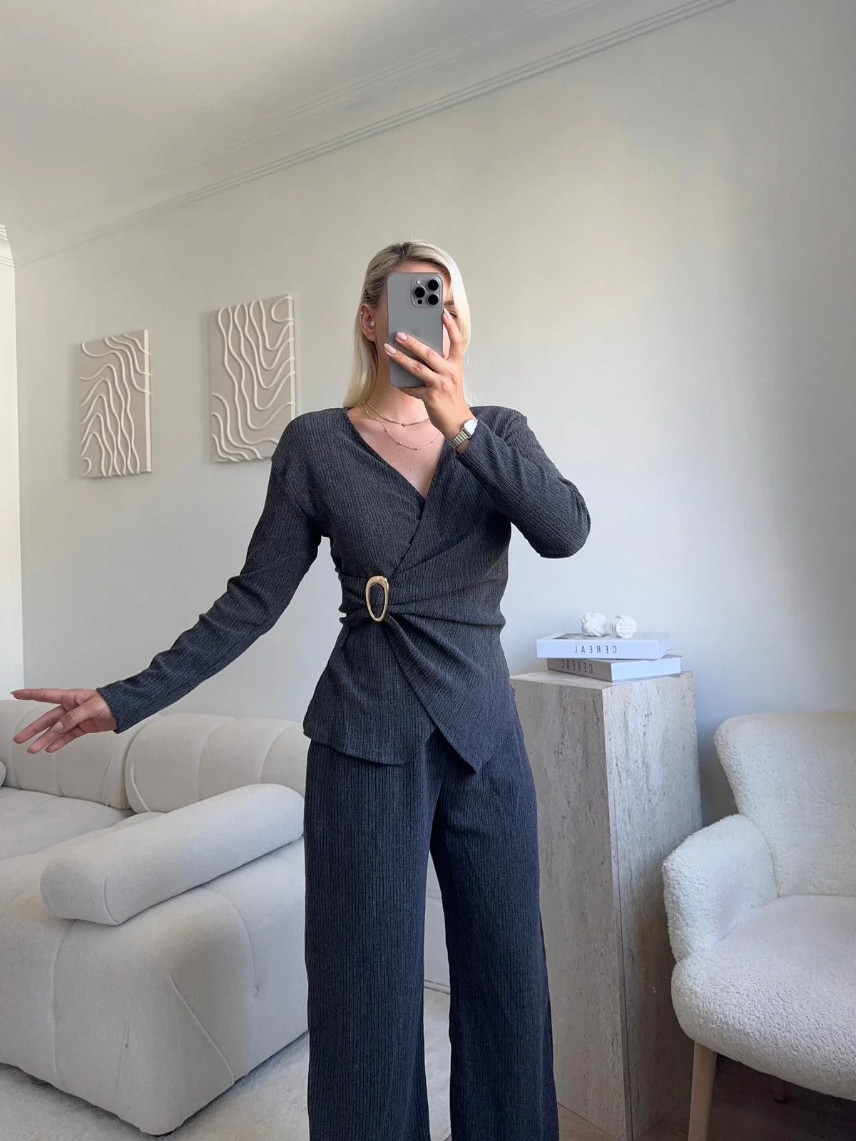 Tokalı Kruvaze Pantolon Takım - FÜME