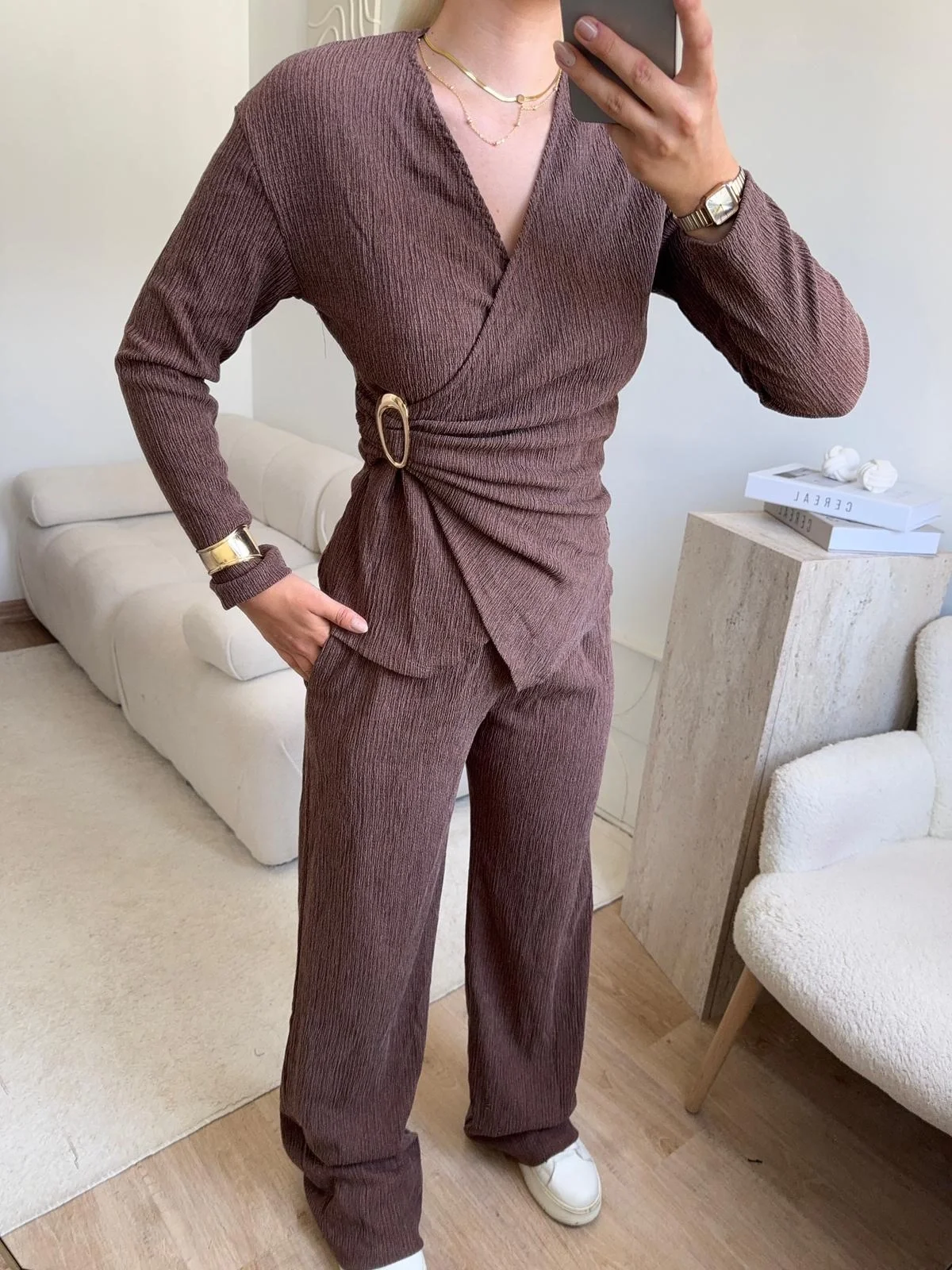 Tokalı Kruvaze Pantolon Takım - KAHVE