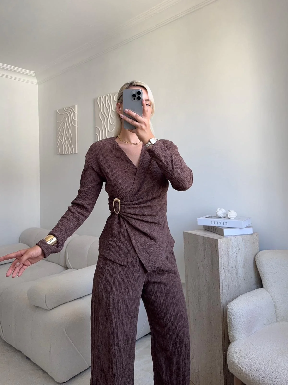 Tokalı Kruvaze Pantolon Takım - KAHVE