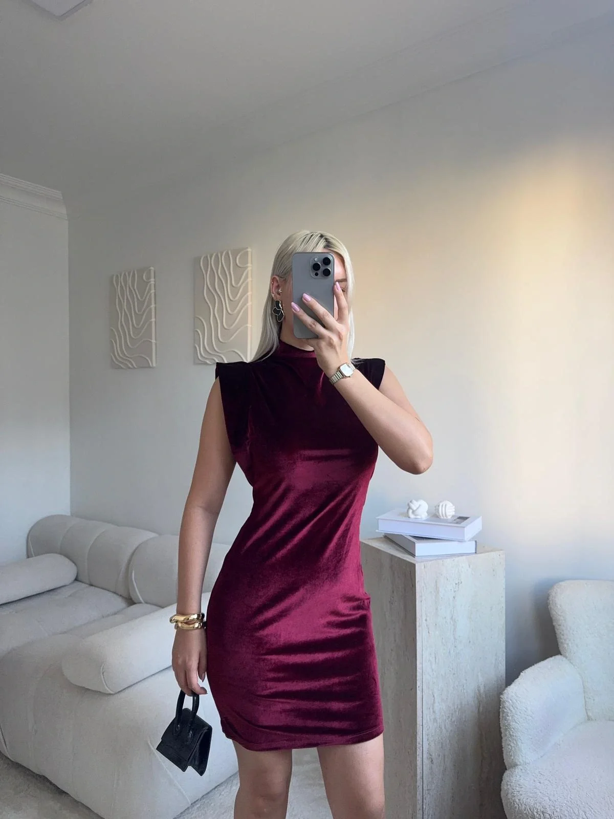 Vatkalı Kadife Elbise