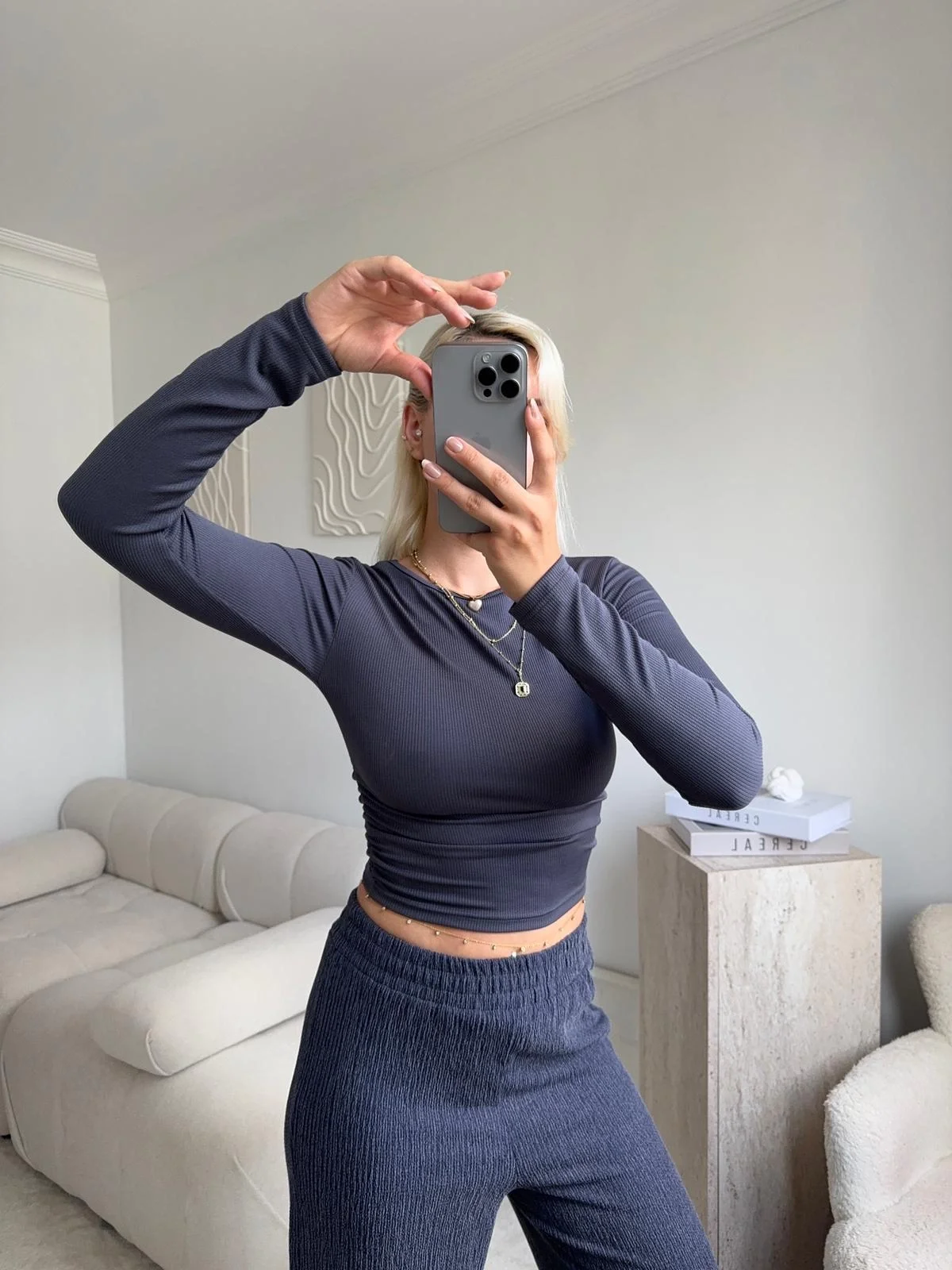 Yan Lastik Crop - FÜME