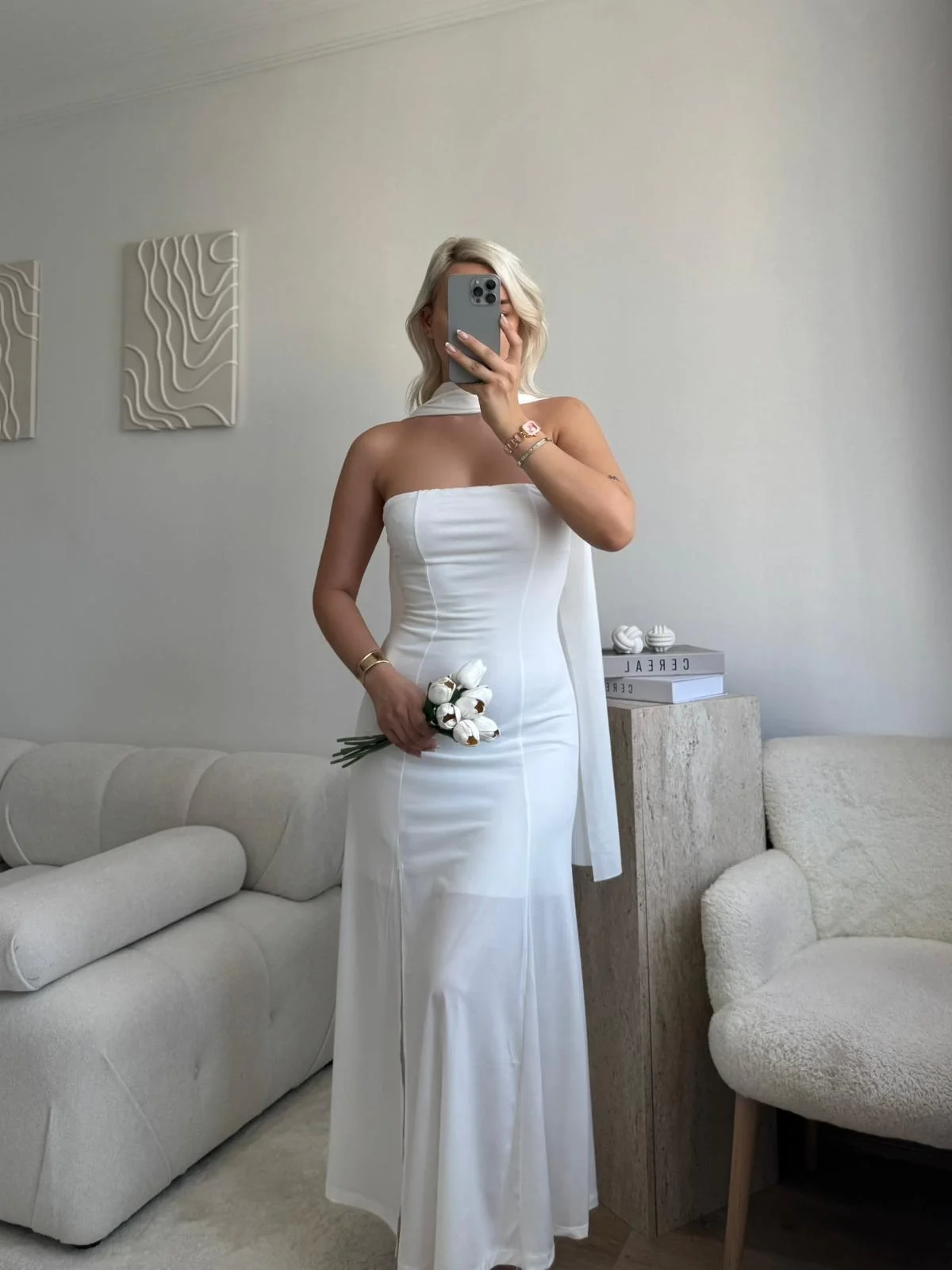 Yırtmaçlı Straplez Kuşaklı Elbise - BEYAZ