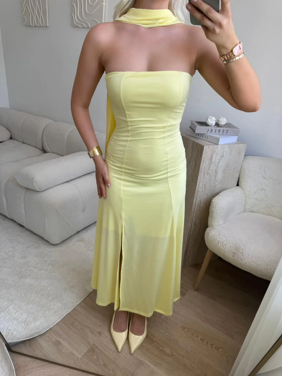 Yırtmaçlı Straplez Kuşaklı Elbise - SARI