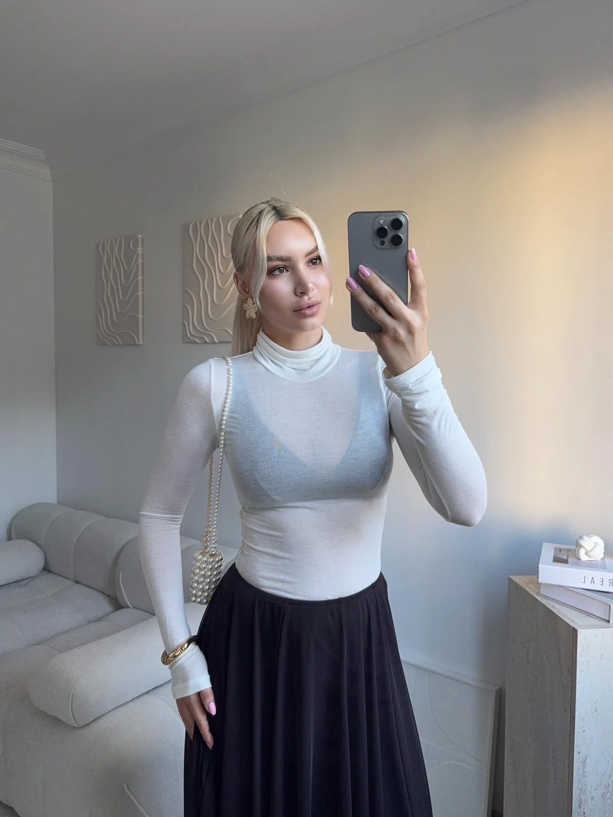 Yüksek Yaka Transparan Bluz- BEYAZ