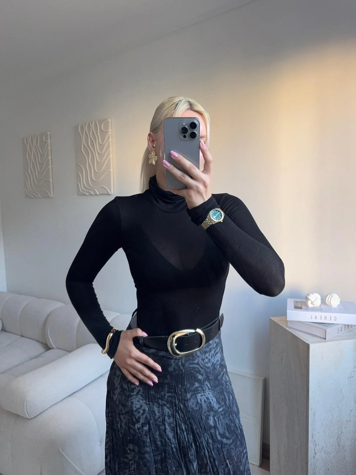 Yüksek Yaka Transparan Bluz- SİYAH