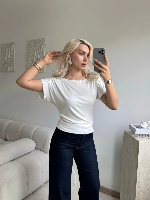 Kayık Yaka Yarasa Kol Dar Kesim Basic Bluz - BEYAZ