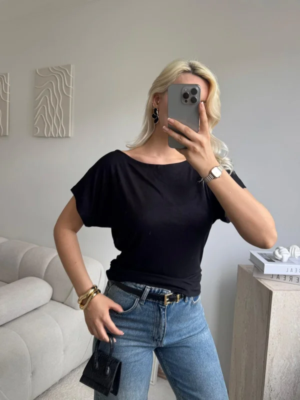 Kayık Yaka Yarasa Kol Dar Kesim Basic Bluz - SİYAH