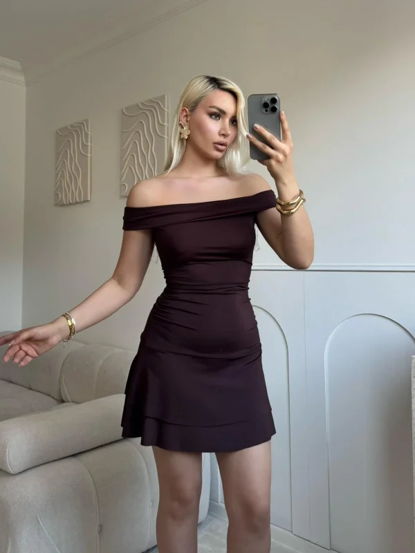 Madonna Yaka Fırfırlı Elbise - KAHVE