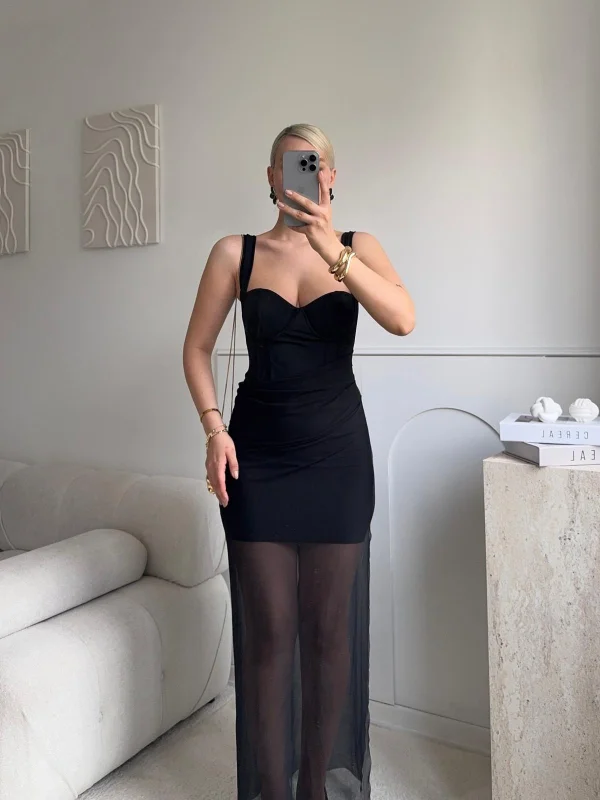 Bel Korse Eteği Tül Elbise - SİYAH