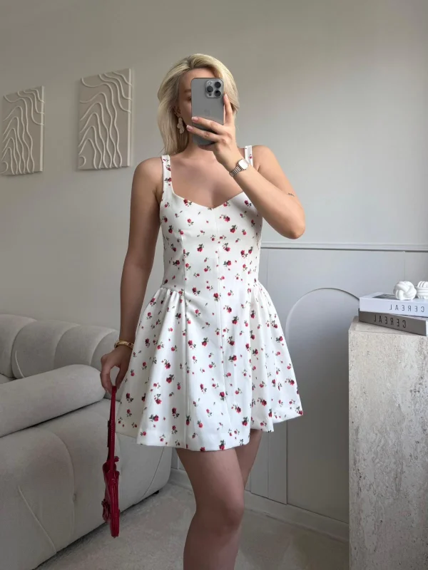 Çiçek Desen Mini Elbise