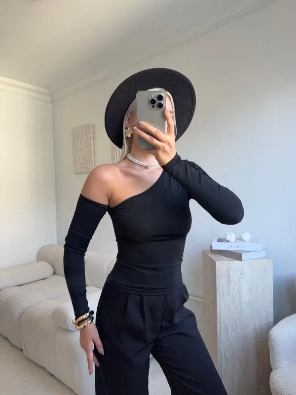 Asimetrik Tek Omuz Bluz - SİYAH