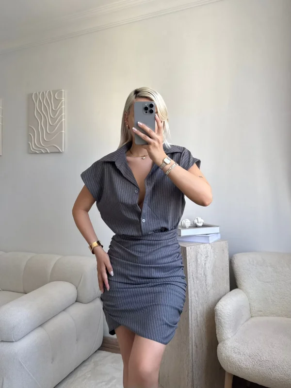 Çizgili Gömlek Yaka Elbise - GRİ