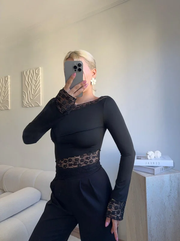 Dantel Şeritli Asimetrik Bluz - SİYAH