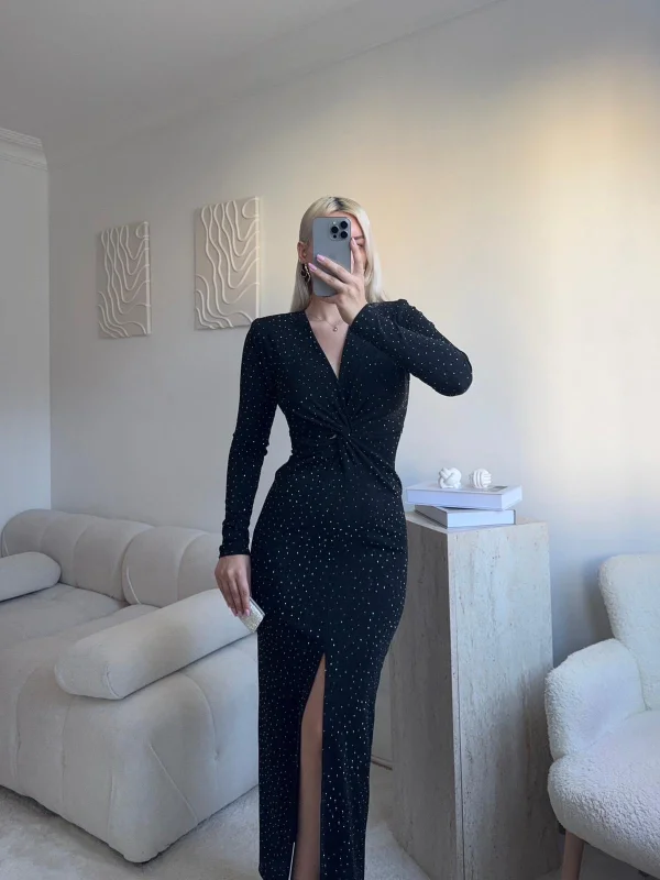 Derin Yırtmaçlı Taşlı Kruvaze Elbise - SİYAH