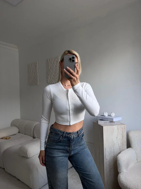 Düğme Detay Crop - BEYAZ