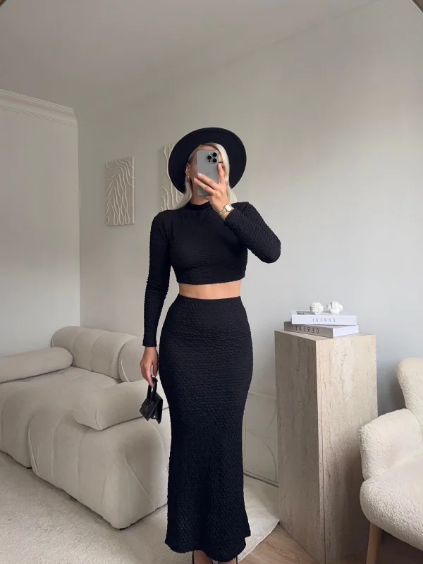 Gofre Crop & Etekli Takım - SİYAH