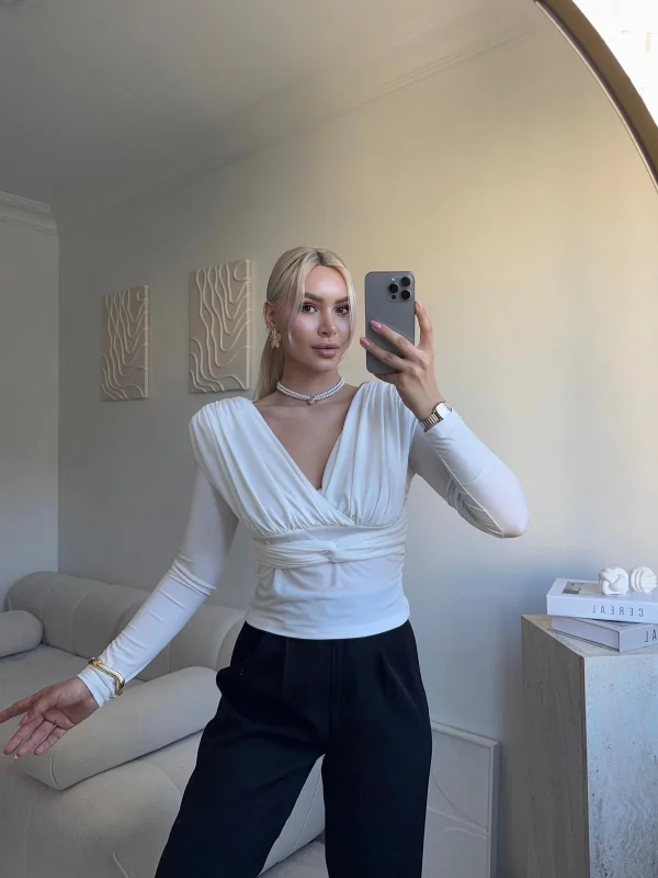 Kruvaze V Yaka Uzun Kollu Bluz - BEYAZ