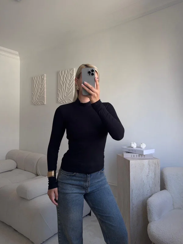 Parmak Geçmeli Premium Kumaş Bluz -SİYAH