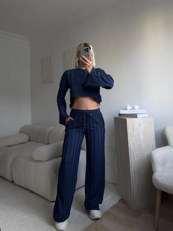 Salaş Crop & Pantolon Takım - LACİVERT