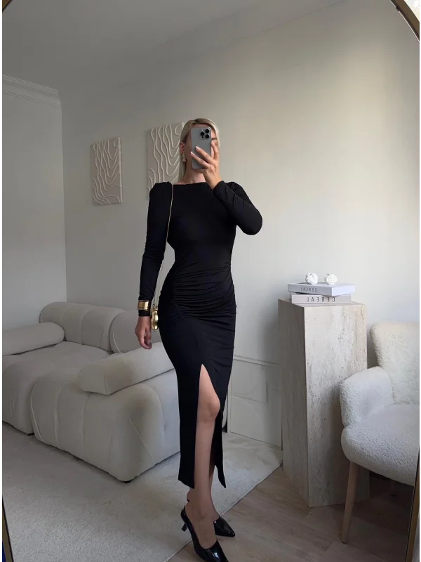 Sırt Dekolte Derin Yırtmaç Elbise - SİYAH