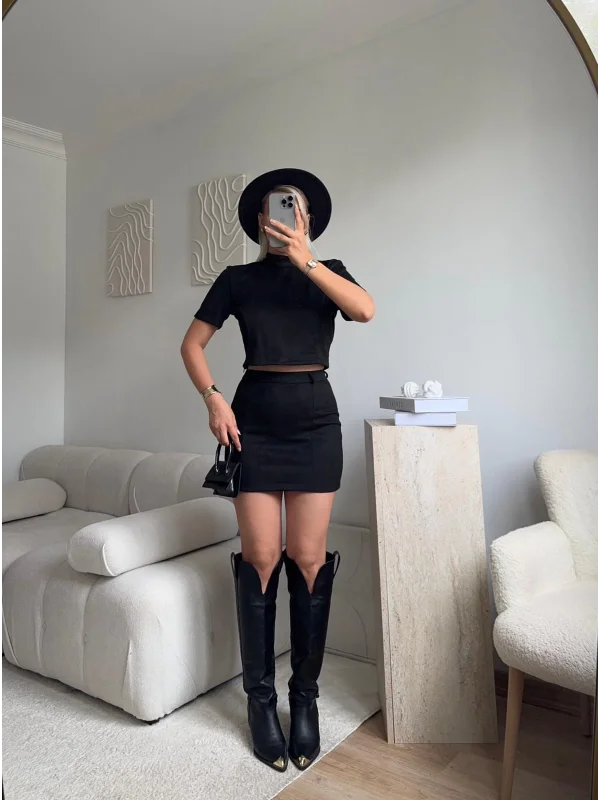 Süet Crop & Mini Etekli Takım - SİYAH