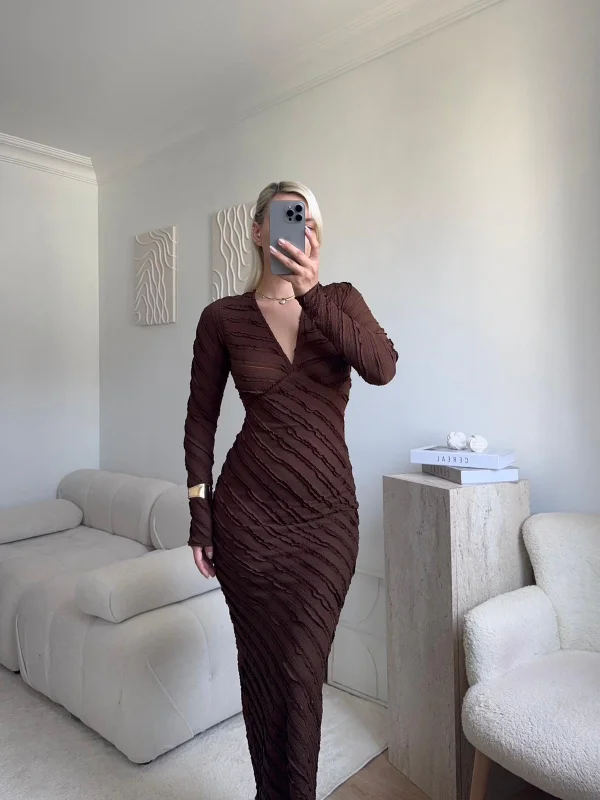 V Yaka Ters Dikiş Elbise - KAHVE