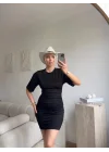 Kısa Kollu Vücuda Oturan Mini Elbise