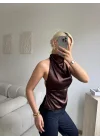 Saten Halter Yaka Sırtı Açık Dökümlü Bluz - KAHVE