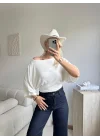 Yarasa Kol Kayık Yaka Dökümlü Crop Bluz - BEYAZ